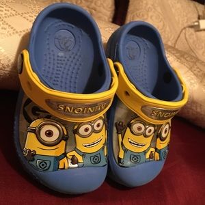 Minions crocs shoes 👞